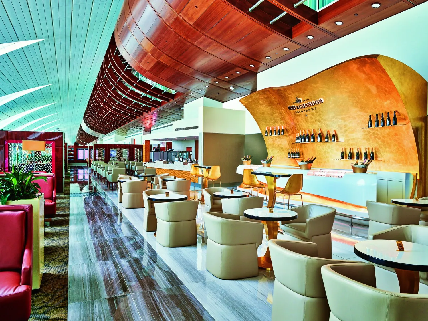 The champagne bar in the Emirates business lounge in Dubai