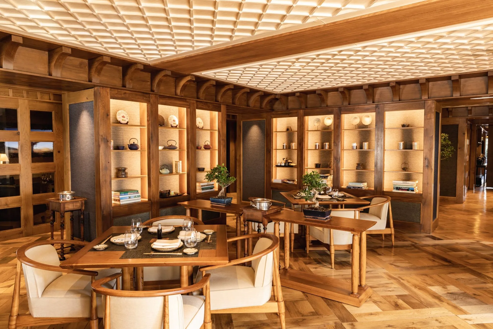 The library restaurant at Aman Le Mélézin